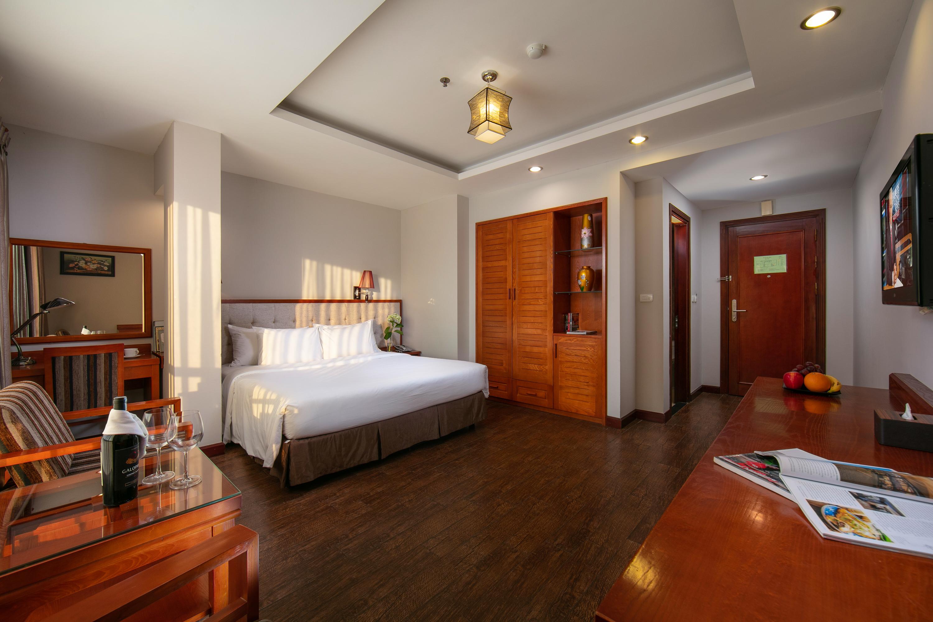 Sen Luxury Hotel - Managed By Sen Hotel Group Hanoi Exterior photo
